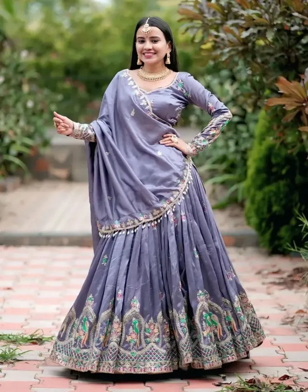 Chinon_Silk_Traditional_Motif_Embroidered_Lehenga_Choli_Set