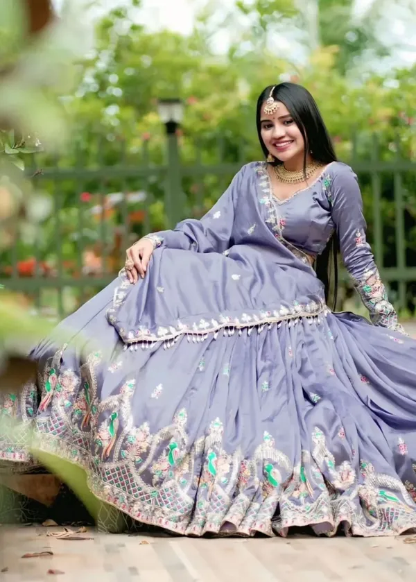 Chinon_Silk_Traditional_Motif_Embroidered_Lehenga_Choli_Set