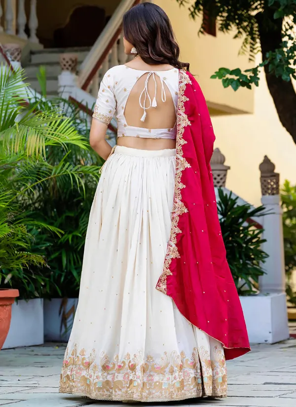 Chinnon_Silk_Traditional_Motiff_Embroidered_Lehenga_Choli_With_Dupatta_Set
