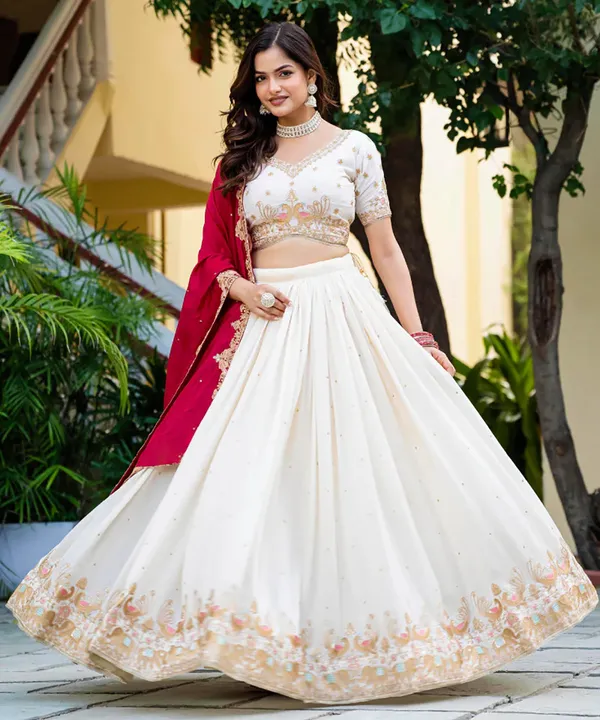 Chinnon_Silk_Traditional_Motiff_Embroidered_Lehenga_Choli_With_Dupatta_Set