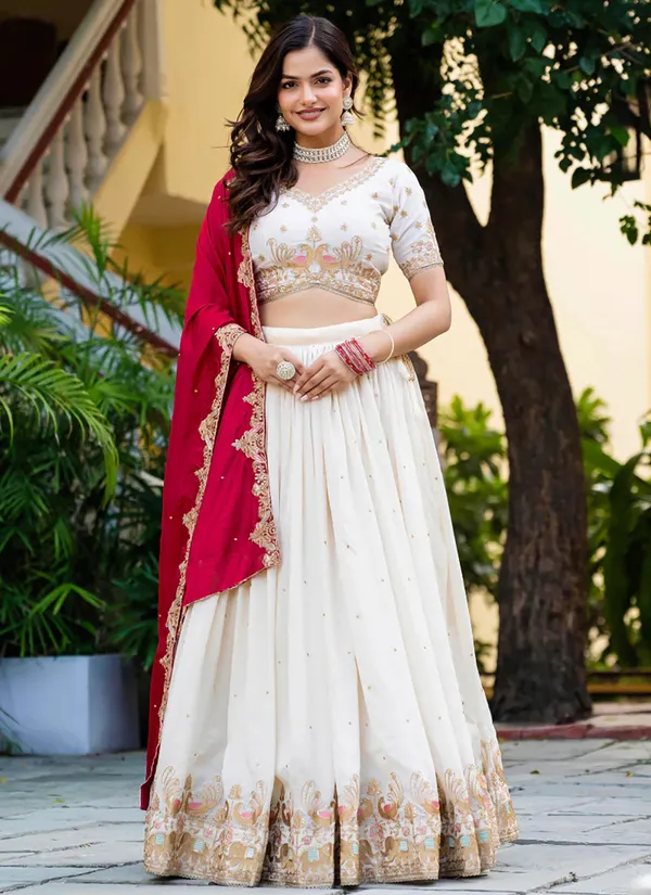 Chinnon_Silk_Traditional_Motiff_Embroidered_Lehenga_Choli_With_Dupatta_Set