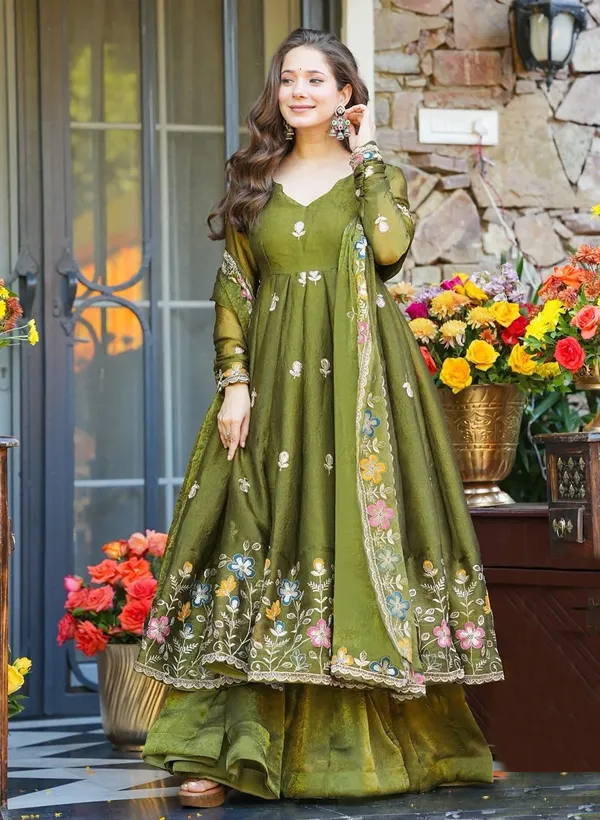Crunchy_Silk_Floral_Motif_Embroidered_Anarkali_Kurta_Palazzo_Set