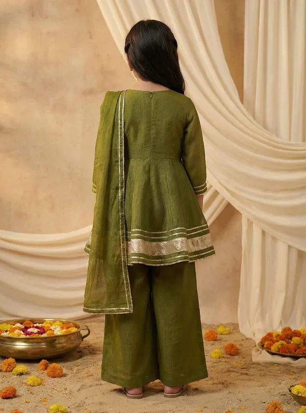Crunchy_Silk_Solid_Flared_Kurta_Palazzo_Set