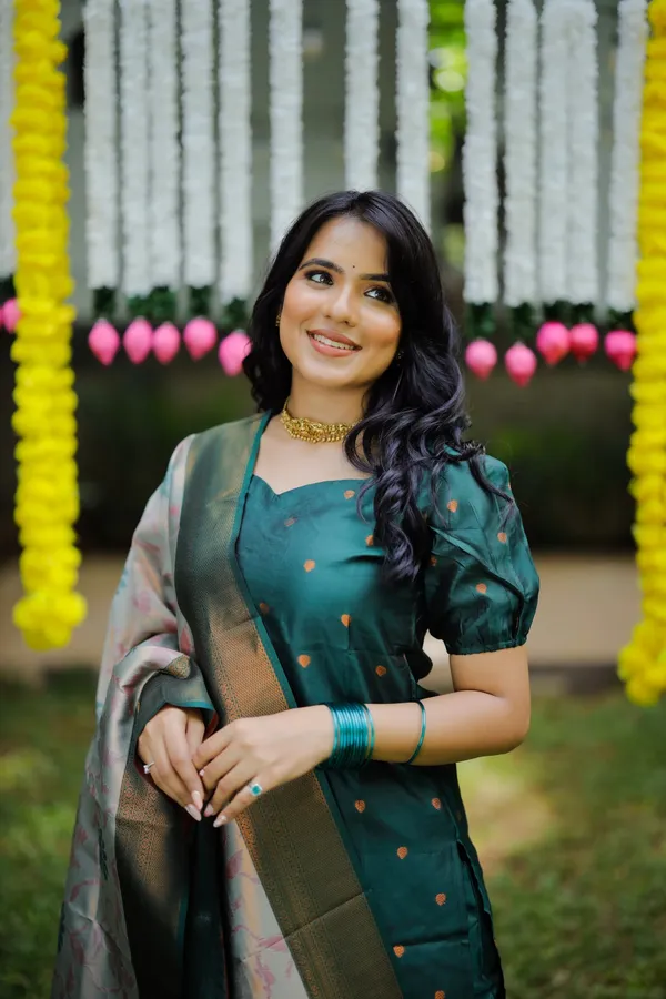 Kanchipuram_Silk_Woven_Butta_Motiff_Kurta_Pant_Set