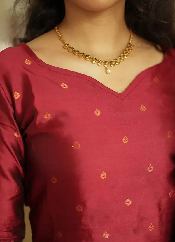 Kanchipuram_Silk_Woven_Motiff_Kurta_Pant_Set