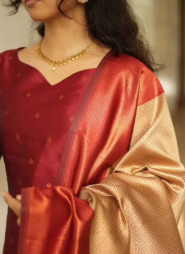Kanchipuram_Silk_Woven_Motiff_Kurta_Pant_Set