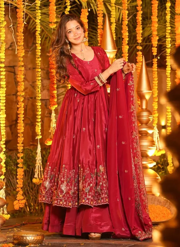 Pure_Silk_Floral_Motif_Embroidered_Anarkali_Kurta_Palazzo_Set