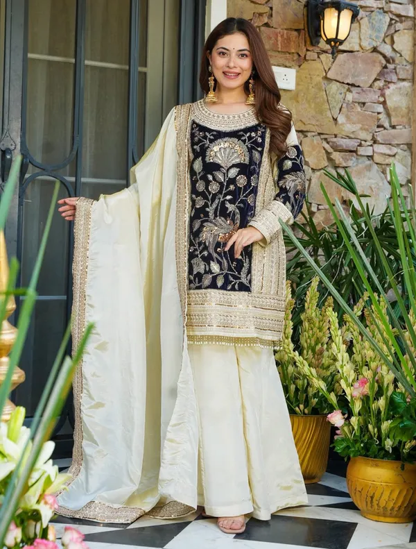 Pure_Silk_Velvet_Traditional_Motif_Embroidered_Kurta_Palazzo_Set
