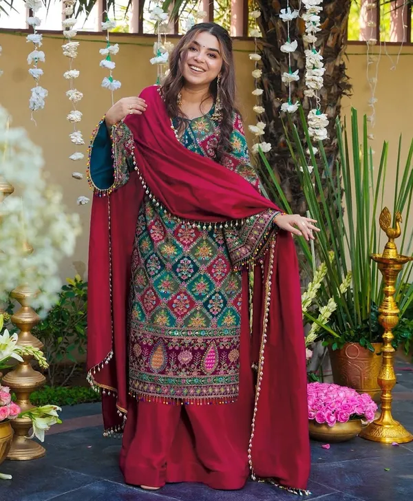 Pure_Silk_Traditional_Motif_Printed_Kurta_Palazzo_Set