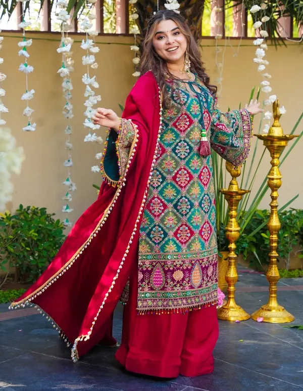 Pure_Silk_Traditional_Motif_Printed_Kurta_Palazzo_Set