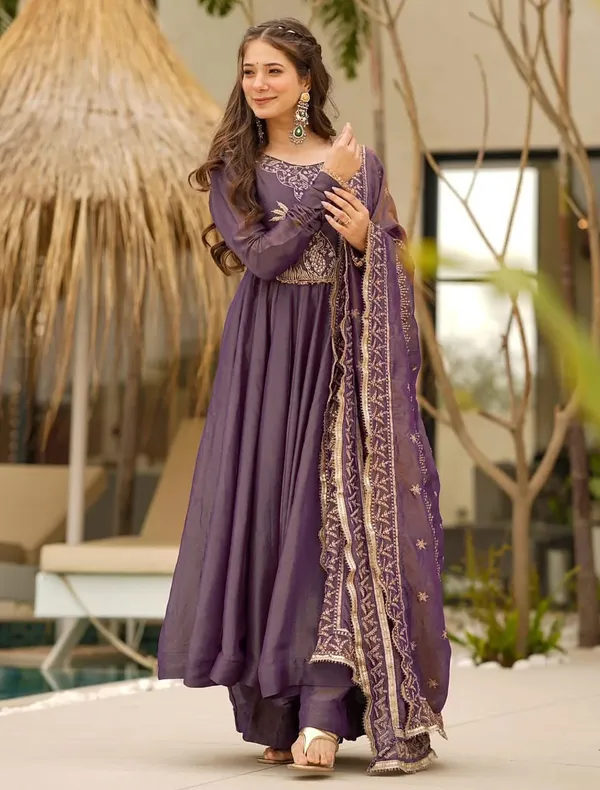 Star_Georgette_Traditional_Motif_Anarkali_Kurta_Palazzo_Set