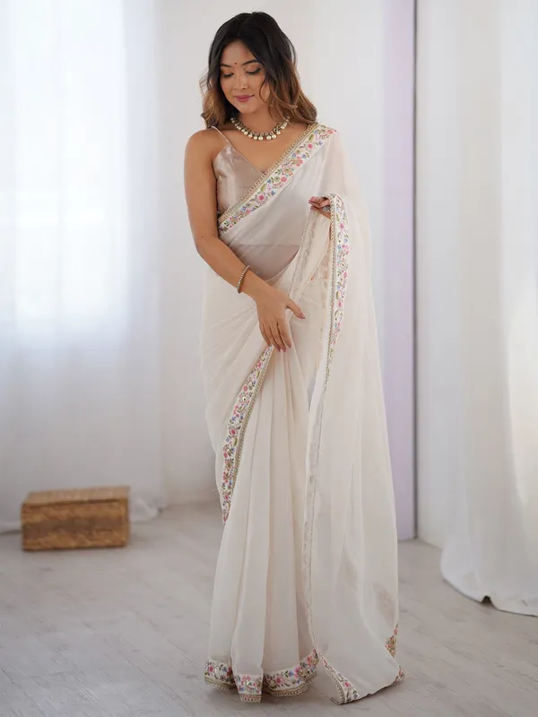 Pure_Georgette_Floral_Embroidered_Saree_With_Satin_Blouse_Piece