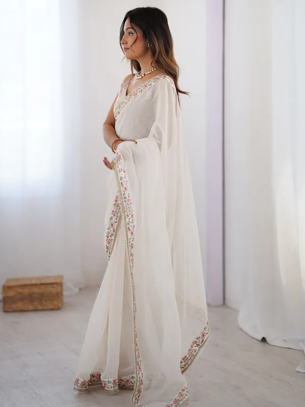 Pure_Georgette_Floral_Embroidered_Saree_With_Satin_Blouse_Piece