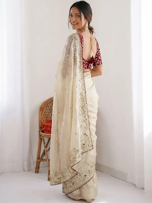 Shimmer_Silk_Sequins_Embroidered_Saree_With_Banglori_Silk_Blouse_Piece