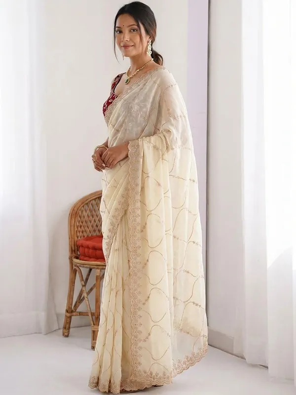 Shimmer_Silk_Embroidered_Saree_With_Banglori_Blouse_Piece