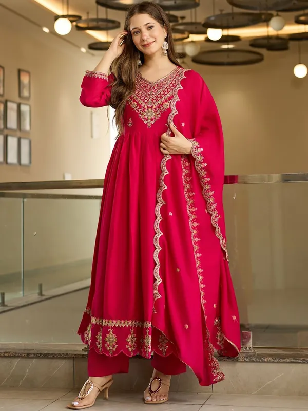 Georgette_Ethnic_Motif_Embroidered_Anarkali_Kurta_Set