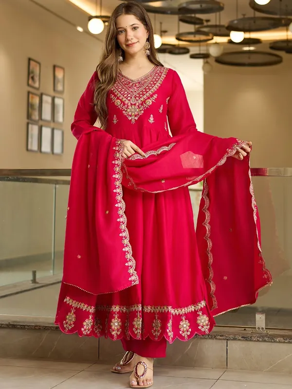 Georgette_Ethnic_Motif_Embroidered_Anarkali_Kurta_Set