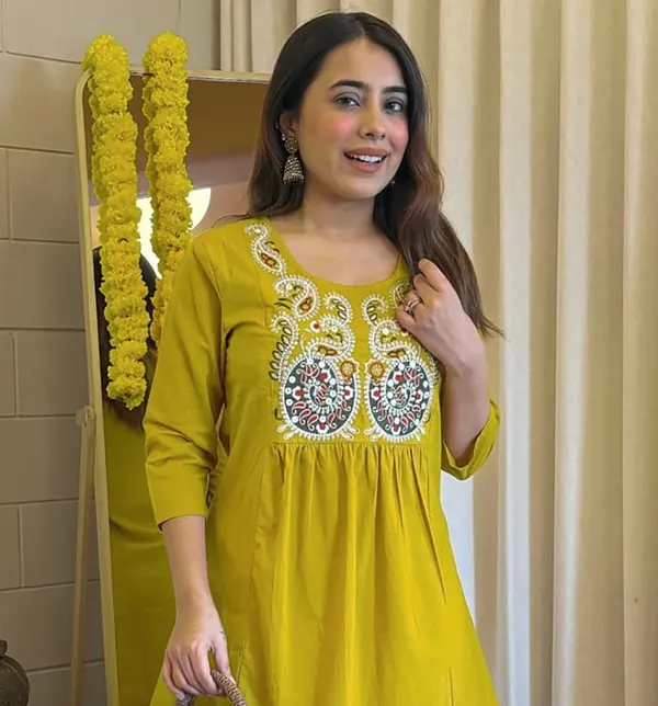 Cotton_Blend_Traditional_Motif_Embroidered_Co-Ord_Set