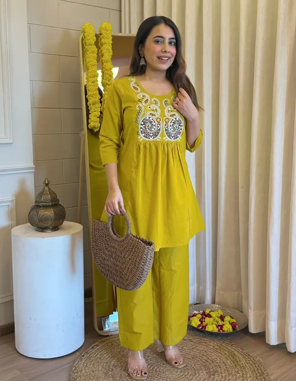 Cotton_Blend_Traditional_Motif_Embroidered_Co-Ord_Set