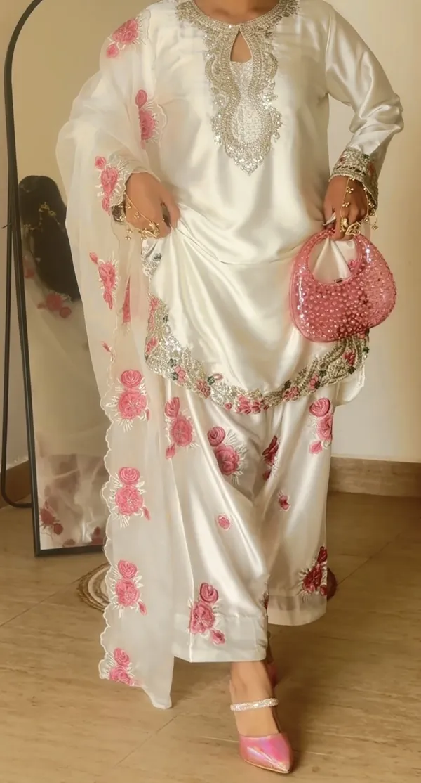 Shimmer_Silk_Floral_Motif_Embroidered_Farshi_Salwar_Suit_Set