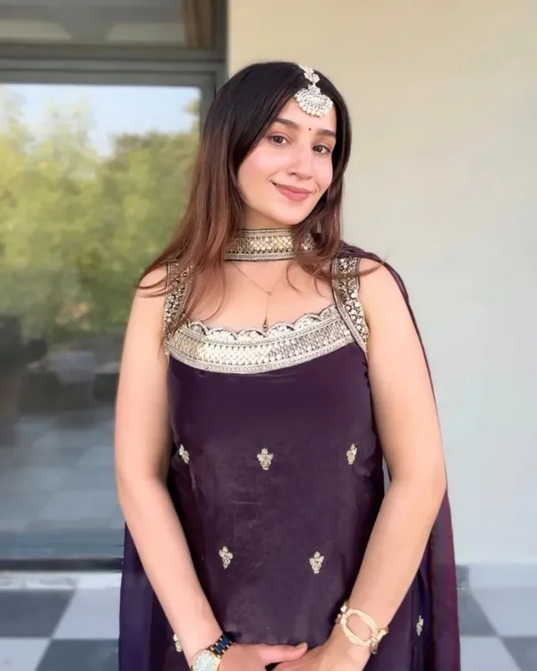 Shimmer_Silk_Sequins_Embroidered_Sleeveless_Kurta_Palazzo_Set