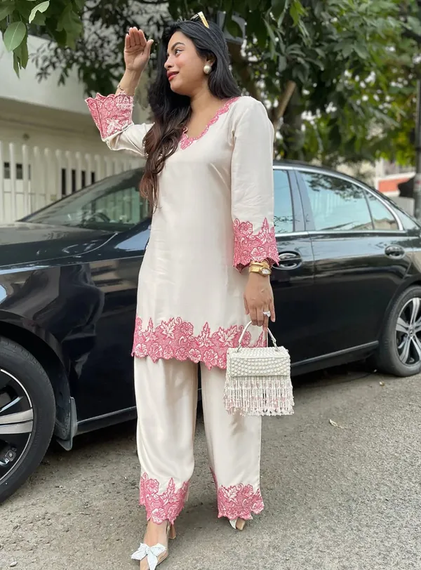 Cotton_Blend_Floral_Thread_Embroidered_Co-Ord_Set