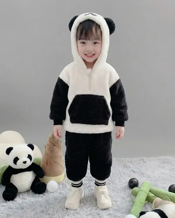 Winter_Hoodie_Jacket_For_Children_Plush_Material_Cute_Design_Warm_Cozy_Outerwear