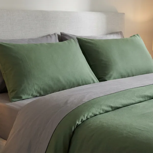 Green_Luxury_4_Pcs_Bedding_Set_–_Print_Quilted_King_Size