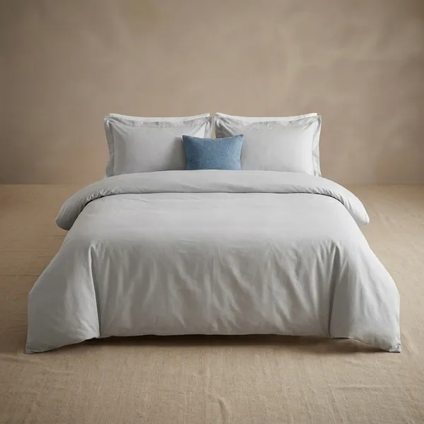 Off_White_Luxury_4_Pcs_Bedding_Set_–_Print_Quilted_King_Size