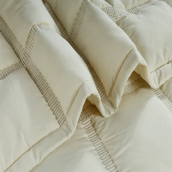 Cream_Premium_Cotton_Double_Bed_Comforter