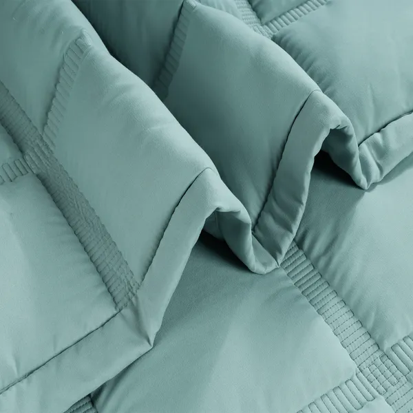 Light_Blue_Premium_Cotton_Double_Bed_Comforter