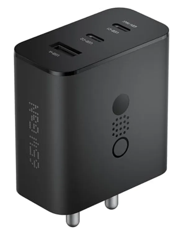 Black_65W_Gan_Fast_Charger_With_Dual_Usbc_And_Usba_Ports