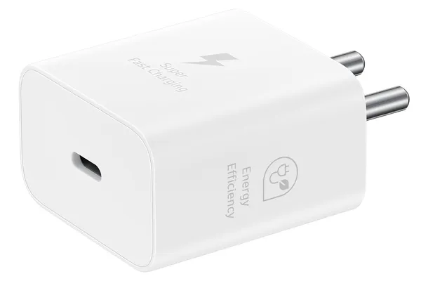 White_Fast_Charging_Lightning_Cable_20W_Power,_480Mbps_Data_Transfer,_Universal_Apple_Compatibility_&_White_25W_Usbc_Super_Fast_Wall_Charger_With_European_Plug_(Combo_of_2)