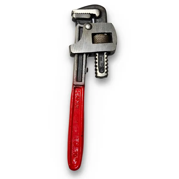 Ziodic_Stillson_Type_Pipe_Wrench,_Induction_Hardened_Teeth,_Dip_Painted_Handle,_Heavy-Duty_For_Industrial,_Construction_Applications