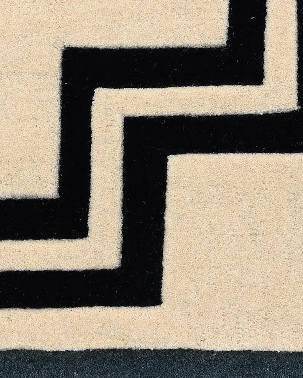 Beige_Frame_Hand_Tufted_Wool_Rug