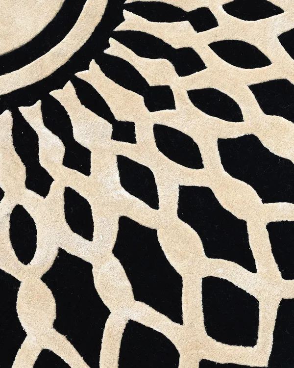 Black_Mandala_Round_Hand_Tufted_Wool_Rug