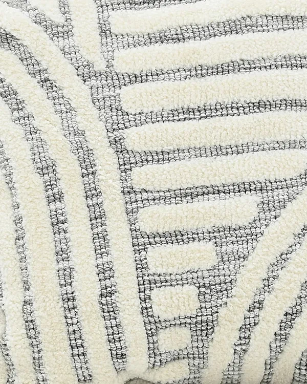 Soft_Cushion_Cover_Ivory_&_Grey_18x18_Inches