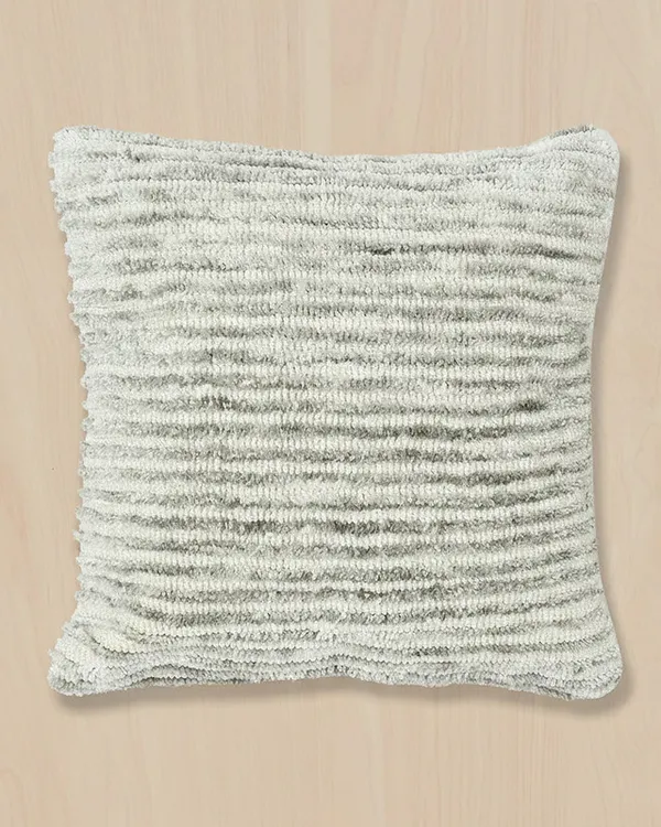 Soft_Cushion_Cover_Lt_Grey_18x18_Inches