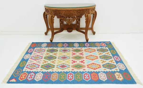 Multicolor_Printed_Rug_Soft_Floor_Carpets_With_Anti_Slip_Backing_For_Living_Room_Bedroom_Kids_Room