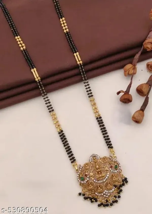 Traditional_Black_Bead_Mangalsutra_Necklace_For_Women