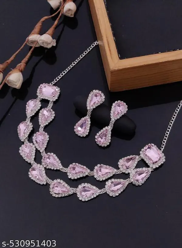 Womens_Fashion_Necklace_Set_With_Matching_Earrings