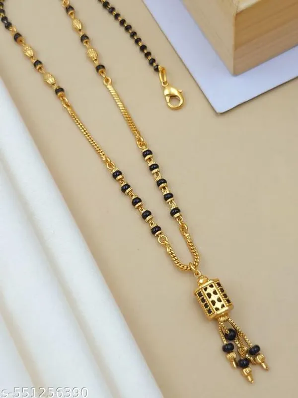 Traditional_Black_Bead_Mangalsutra_Necklace_For_Women