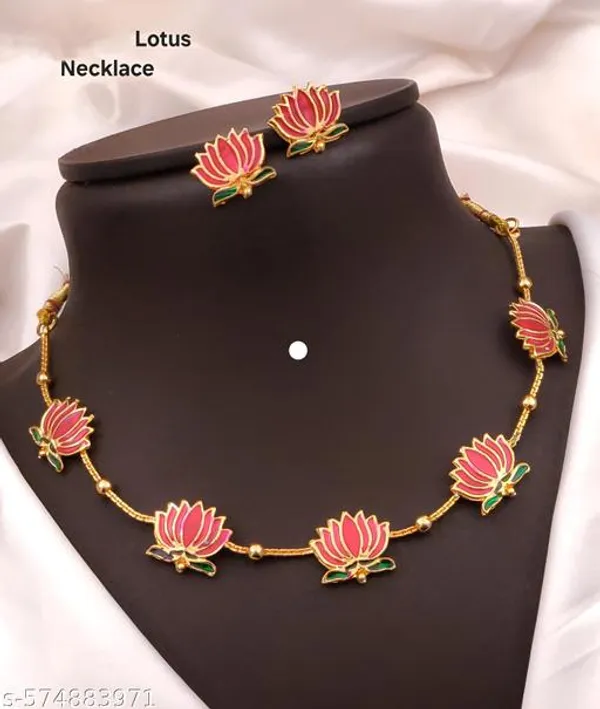 Womens_Fashion_Necklace_Set_With_Matching_Earrings