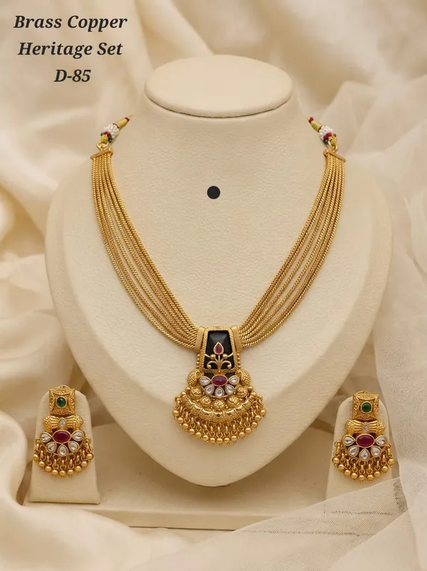 Premium_Kashmiri_Necklace_Set_with_Matching_Earrings