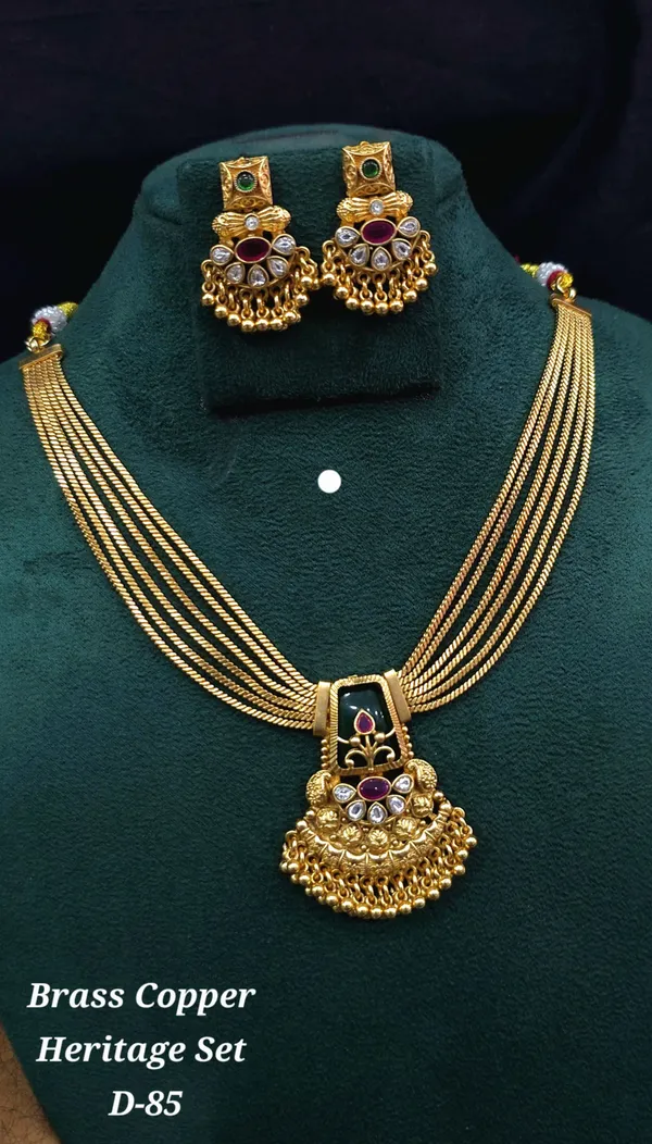 Premium_Kashmiri_Necklace_Set_with_Matching_Earrings