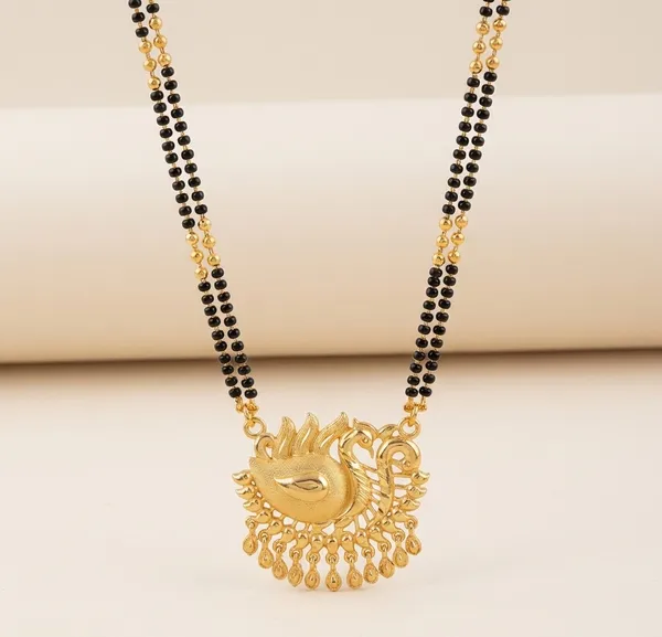 Traditional_Black_Bead_Mangalsutra_Necklace_For_Women