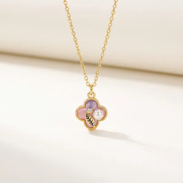 Designer_Pendant_Necklace_For_Women