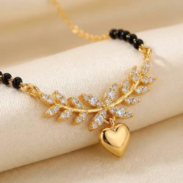 Traditional_Black_Bead_Mangalsutra_Necklace_For_Women