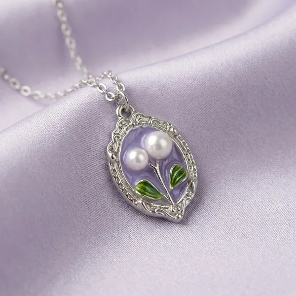 Flower_Design_Purple_Chain_Pendant_for_Women_and_Girls