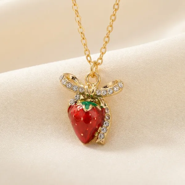 Designer_Pendant_Necklace_For_Women